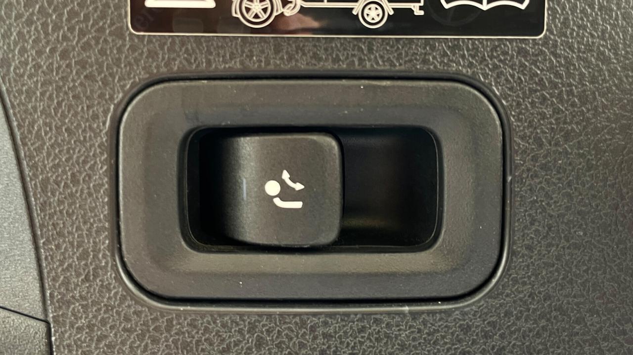 MERCEDES-BENZ CLA 180D EXECUTIVE 2.0 116CV - VIRTUAL COCKPIT, GANCIO TRAINO, NEOPATENTATI