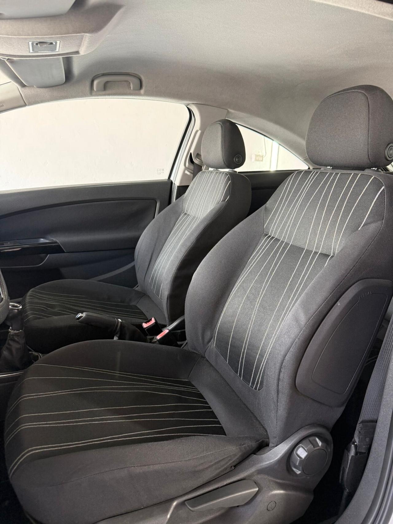 Opel Corsa 1.2 80CV 3 porte GPL-TECH Club