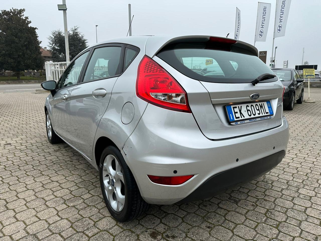 Ford Fiesta 1.4 TDCi 70CV 5 porte Titanium