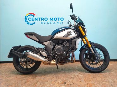Cf Moto 700CL-X: una scrambler INCONFONDIBILE