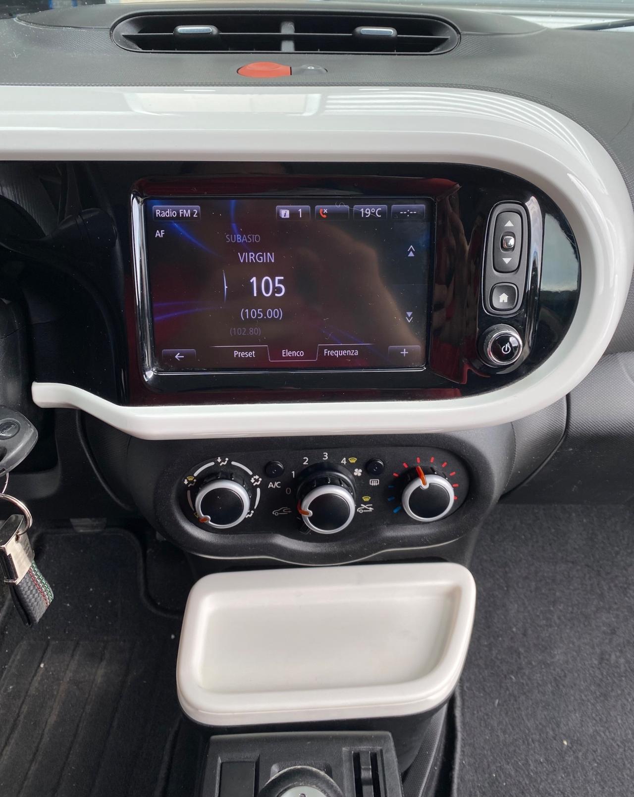Renault Twingo 1.0 SCe 70cv “Lovely”(SUPER FULL)