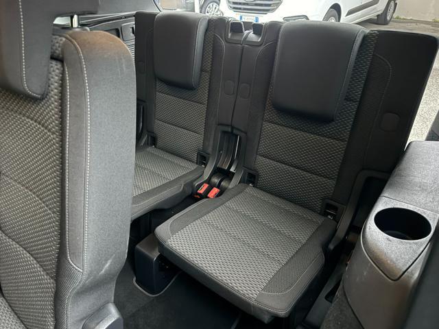 VOLKSWAGEN Touran 2.0 TDI 115 CV DSG Business BlueMotion Technology