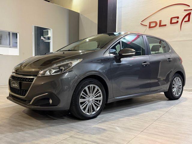 PEUGEOT 208 1.2 PureTech 82CV 5P. Signature