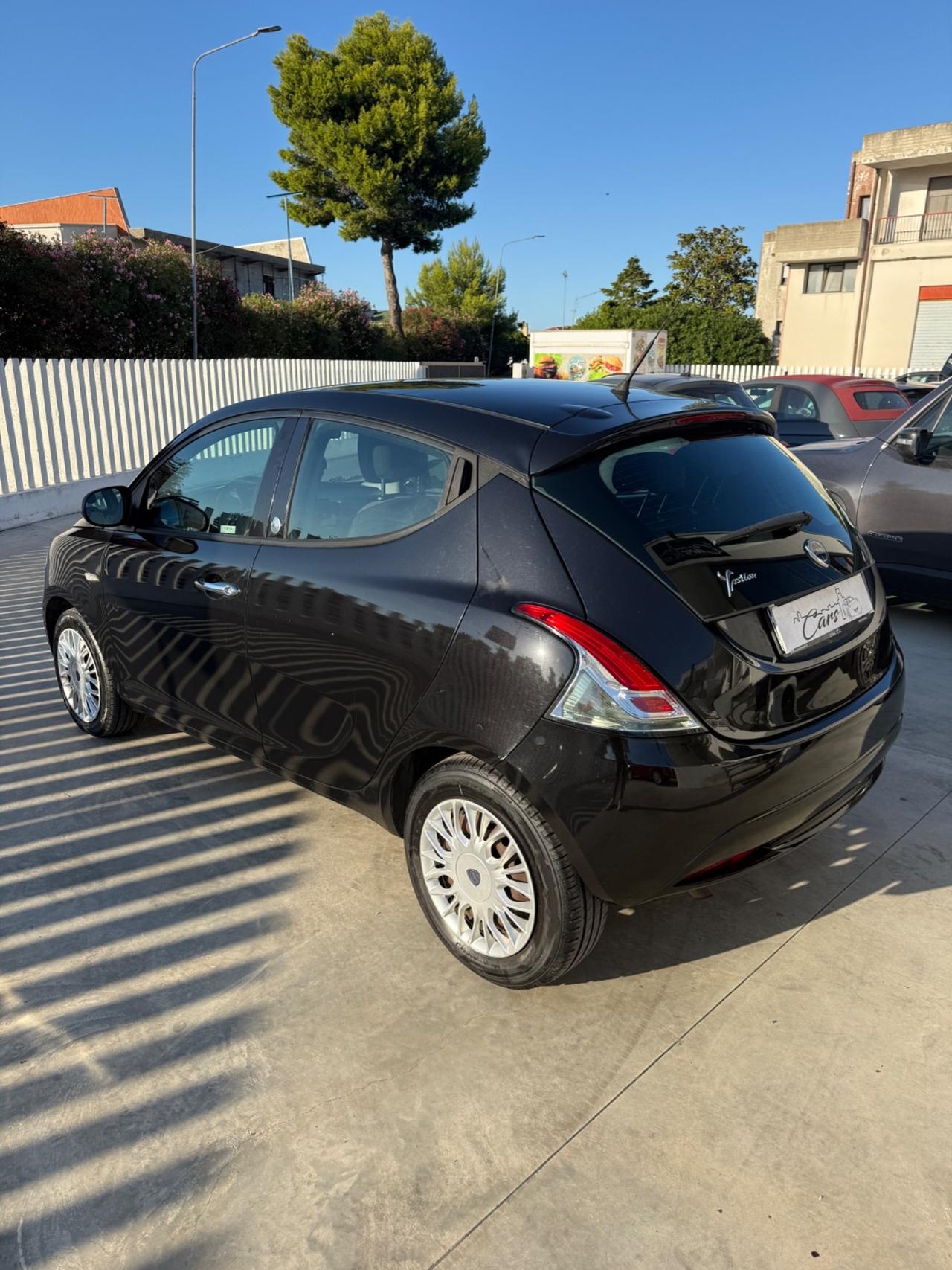 Lancia Ypsilon 1.2 69 CV 5 porte GPL Ecochic Gold