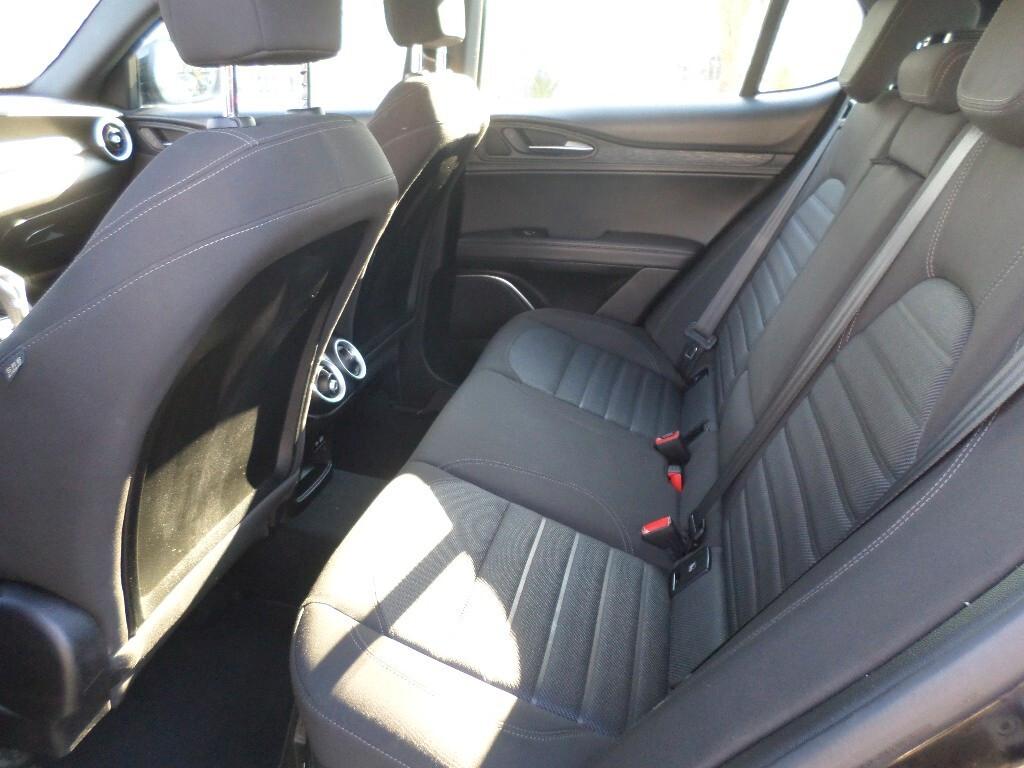 Alfa Romeo Stelvio 2.2 Turbodiesel 160 CV AT8 RWD Business