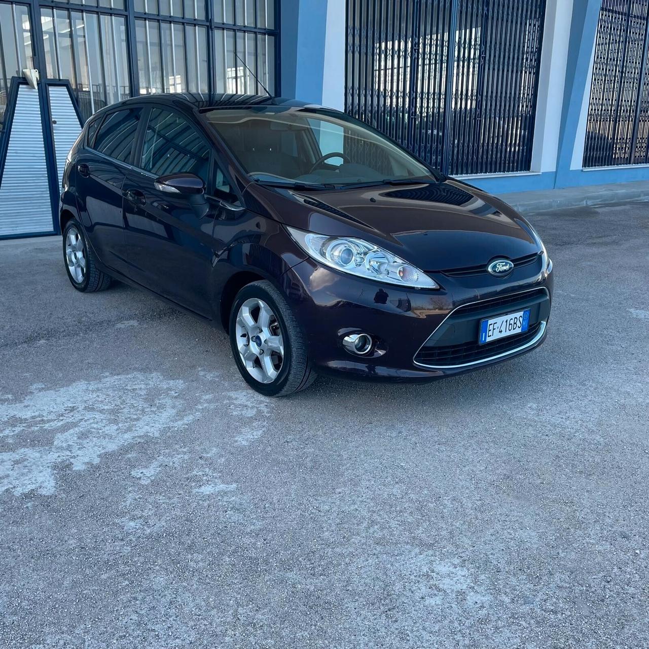 Ford Fiesta 1.4 TDCi 70CV 5 porte