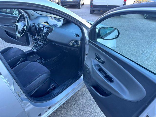 LANCIA Ypsilon 1.2 69 CV 5 porte GPL Gold OK NEOPATENTATI LPG