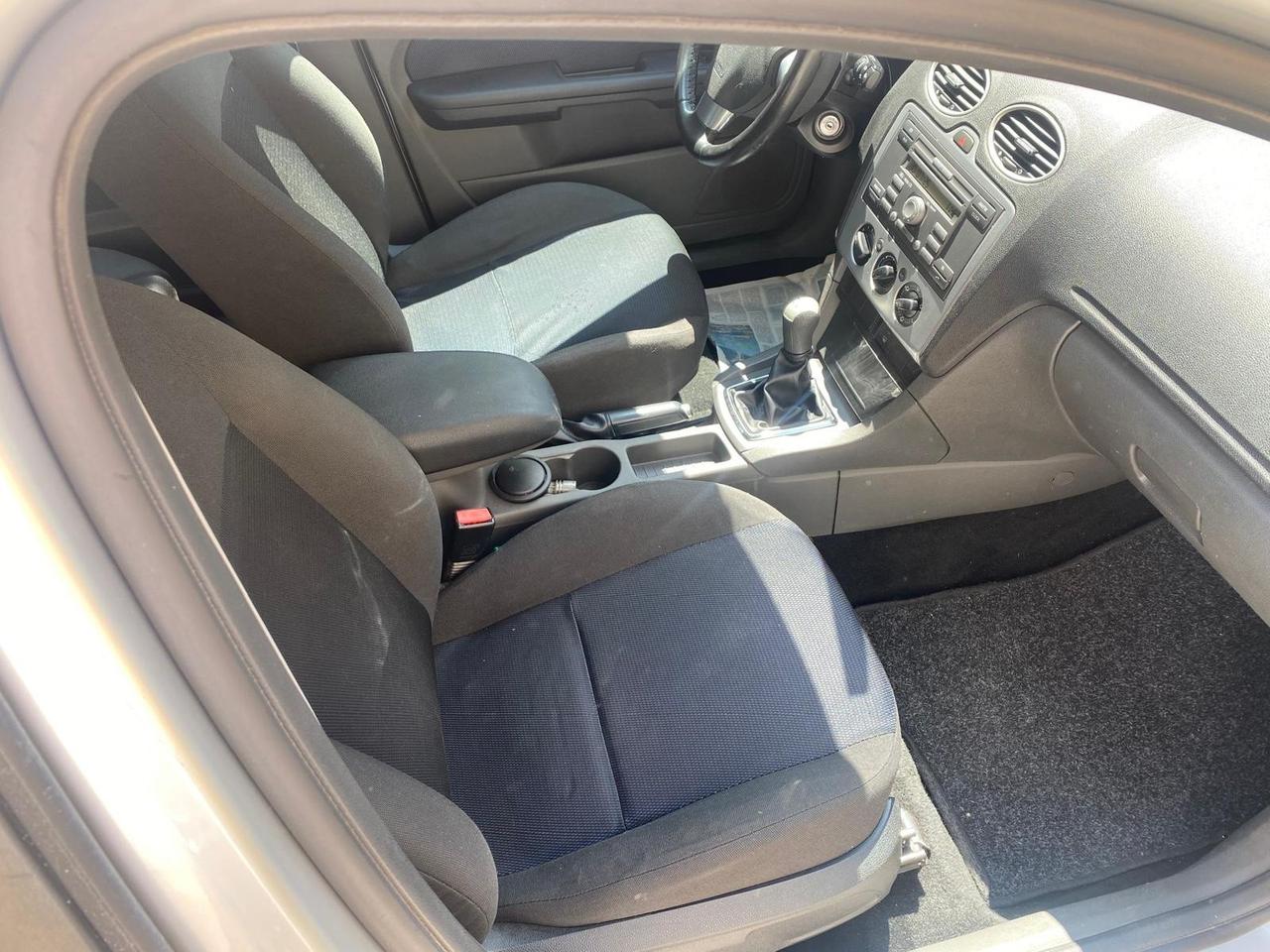 FORD FOCUS 1.6 TDCI BERLINA MOLTO BELLA GUARDA