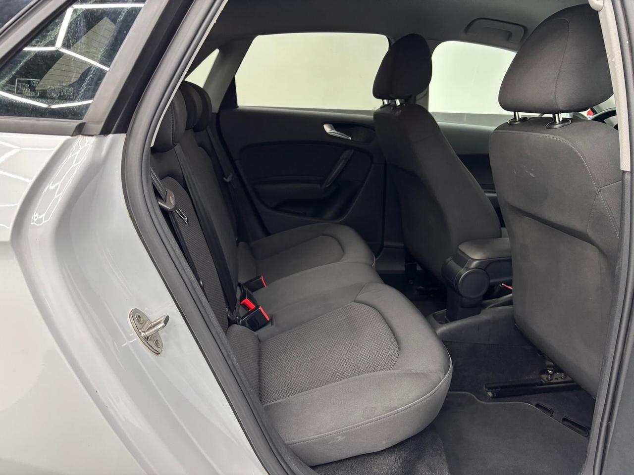 Audi A1 SPB 1.6 TDI S line edition plus