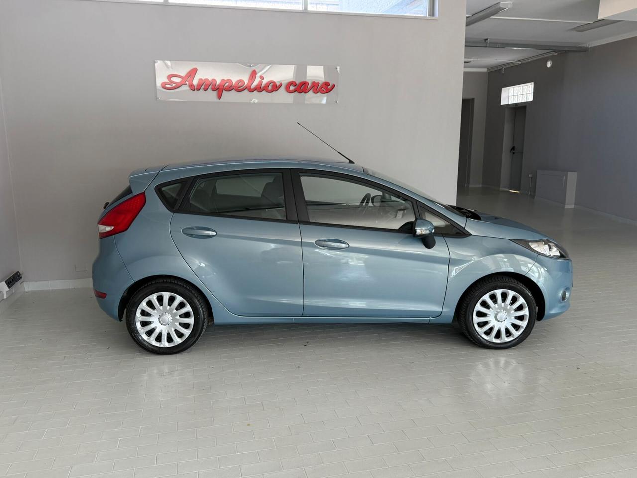 Ford Fiesta 1.4 5 porte Bz.- GPL Titanium NEOPATENTATI