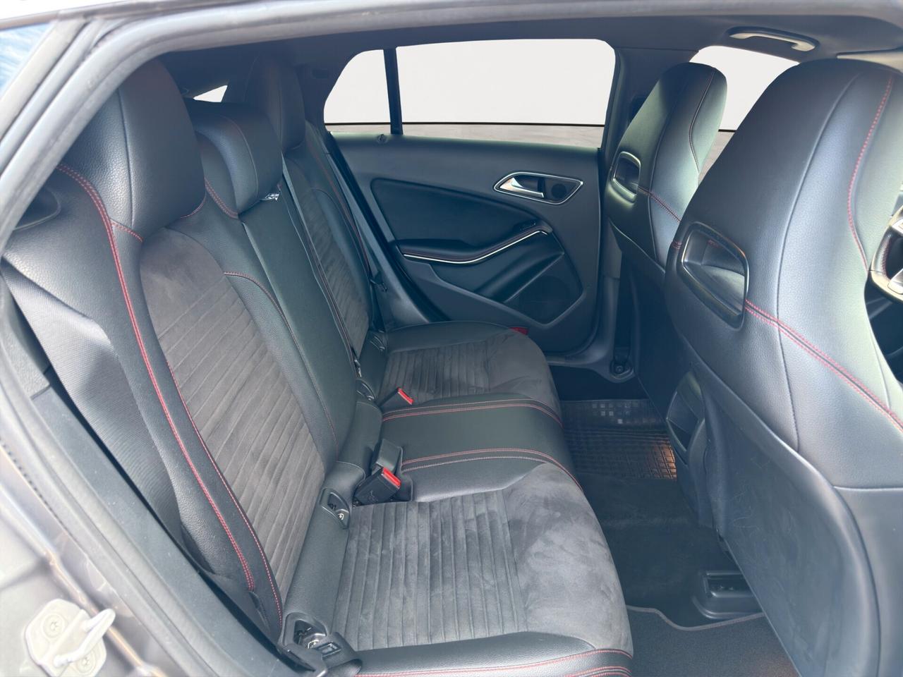 Mercedes-benz CLA 220 d S.W. Auto Premium AMG - 2016