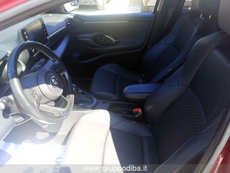 Toyota Yaris IV 2020 1.5h Lounge