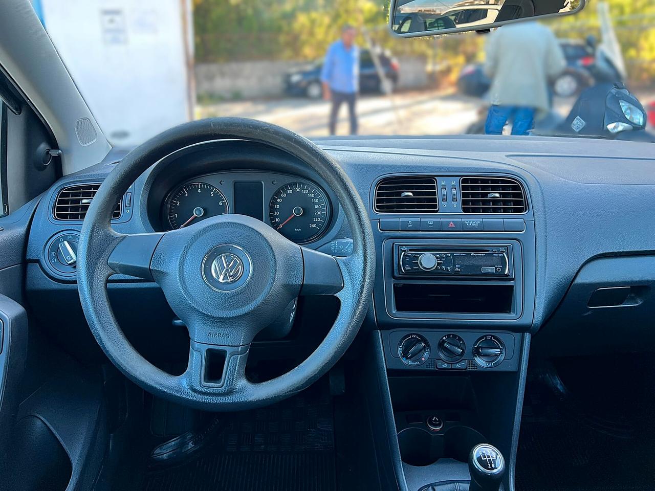 VOLKSWAGEN POLO 1.2 5P Trendline - 2010