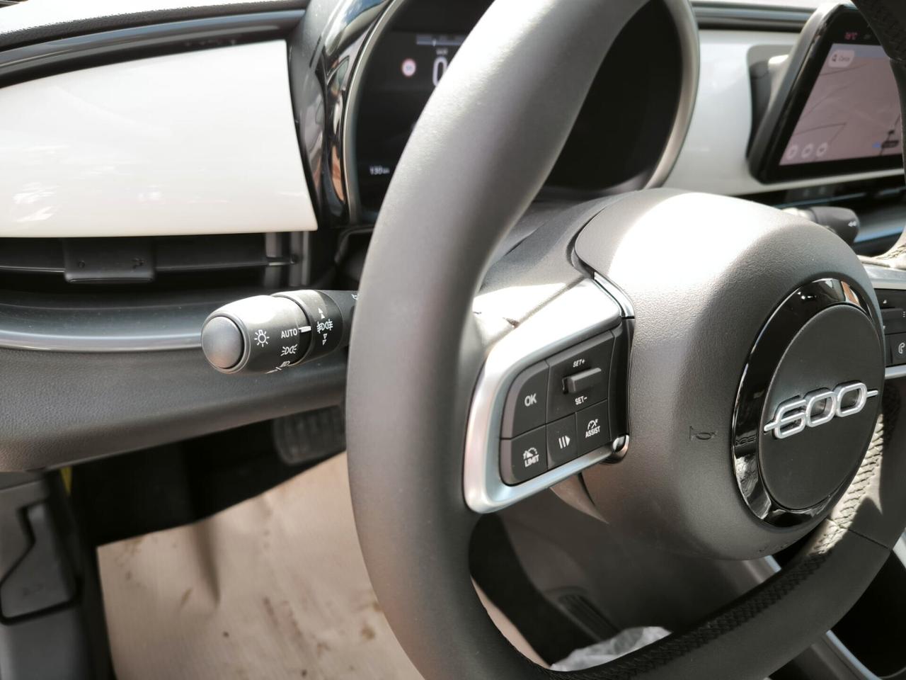 Fiat 600 Hybrid 110 CV DCT MHEV Serie Speciale Icon