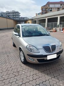 Lancia Ypsilon - APERTI AD AGOSTO