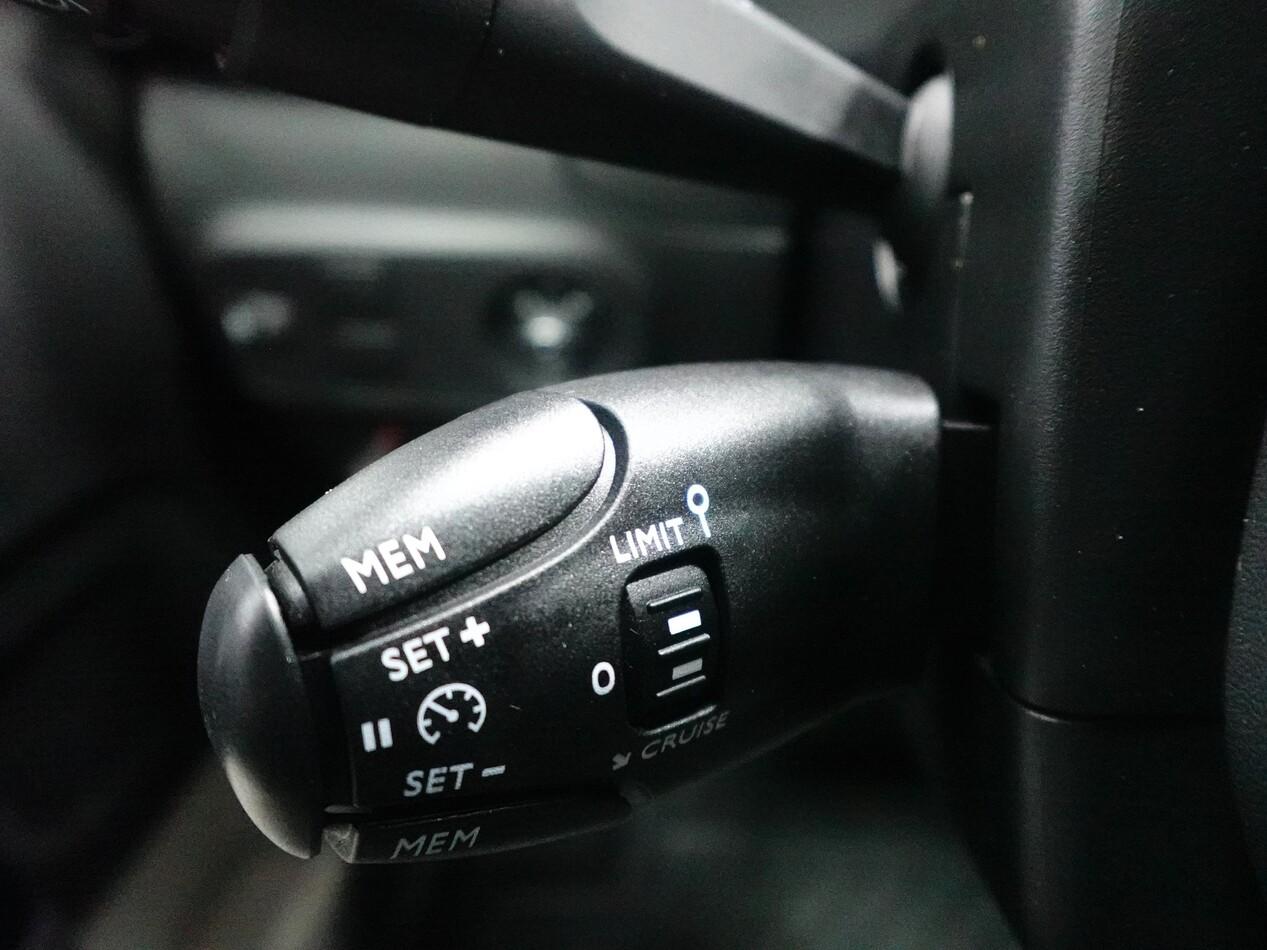 Citroen C3 1.2 PureTECH 110 CV EAT6 SHINE