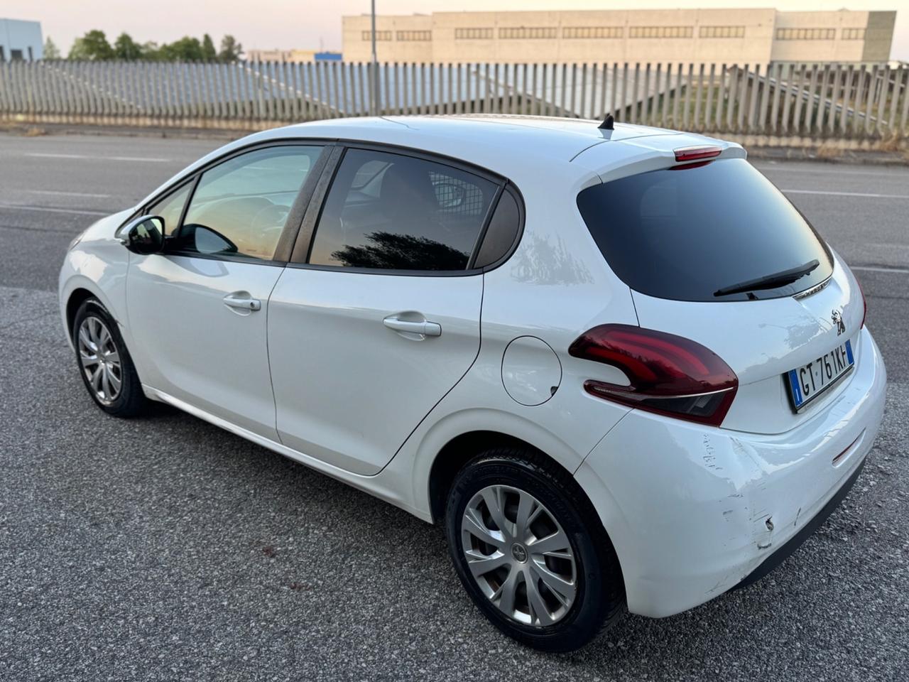 Peugeot 208 BlueHDi 102cv Van 2Posti