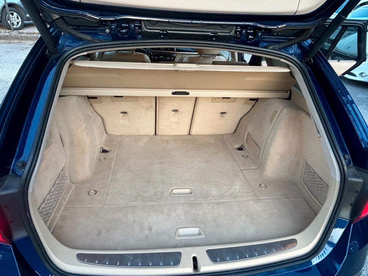 " UNA BOMBA " Bmw 320 320d 4x4 xDrive Sport
