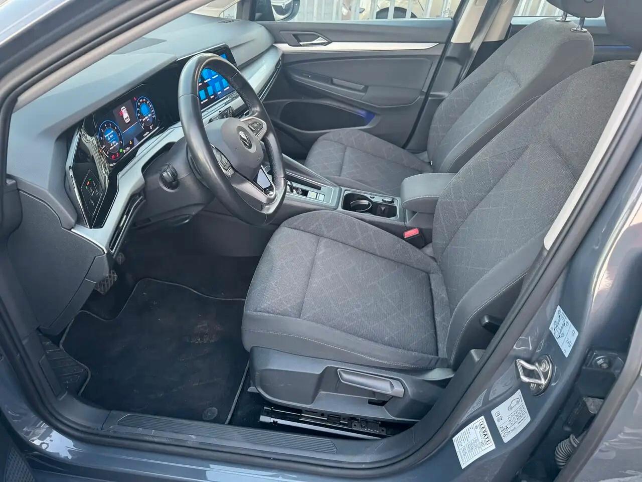 Volkswagen Golf 1.0 eTSI EVO DSG Life