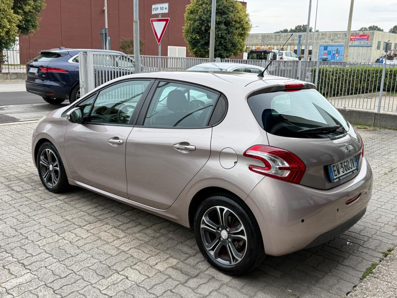 Peugeot 208 1.4 VTi 95 CV 5p. GPL Allure