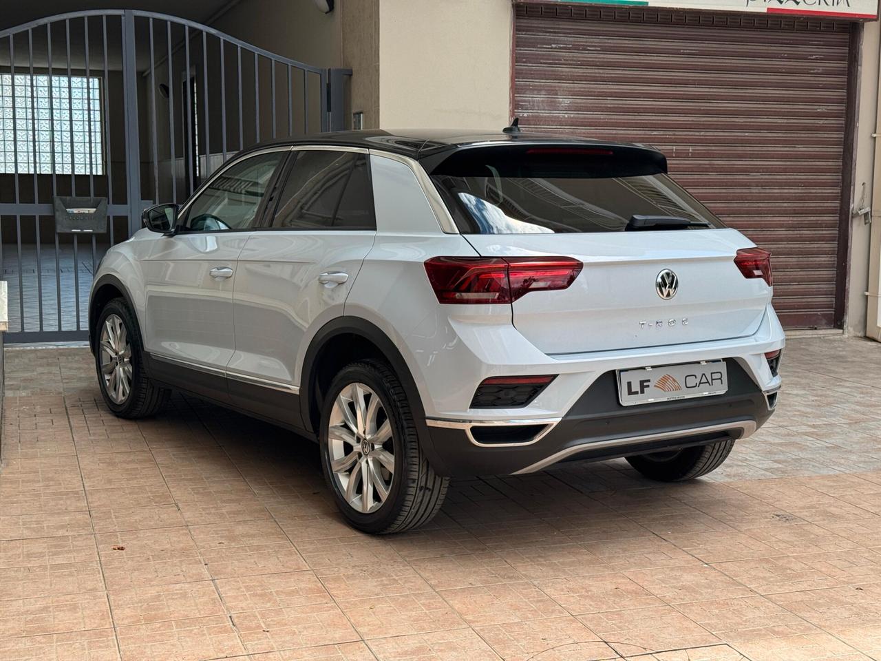 Volkswagen T-Roc 1.6 TDI SCR Advanced BlueMotion Technology 115 cv