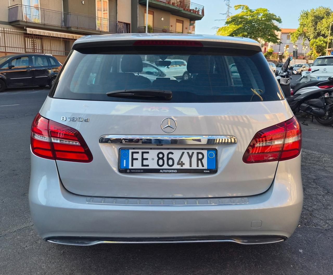 Mercedes-benz B 180 d Premium