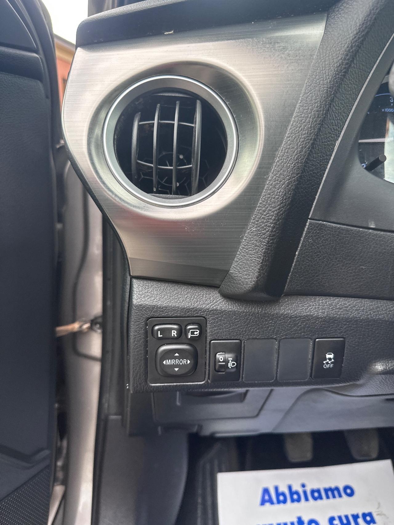 Toyota Auris Touring Sports 1.4 D-4D Lounge