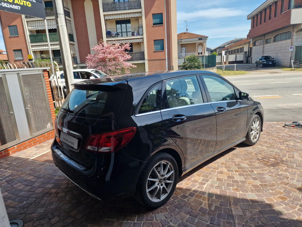 Mercedes-benz B 180 B 180 d Automatic Business