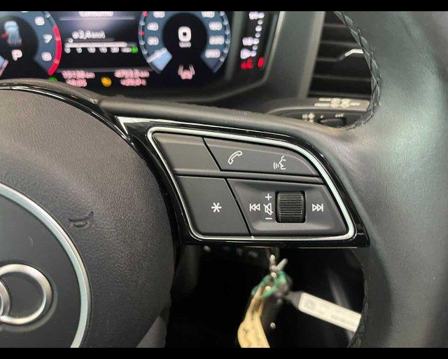 AUDI A1 allstreet 30 TFSI S tronic Identity Contrast