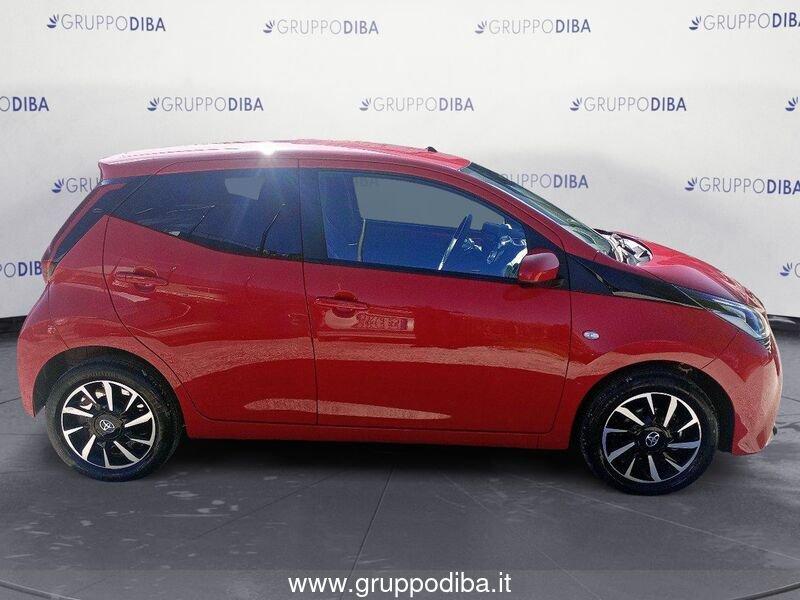 Toyota Aygo II 2018 5p 5p 1.0 x-wave grey m-mt 72cv