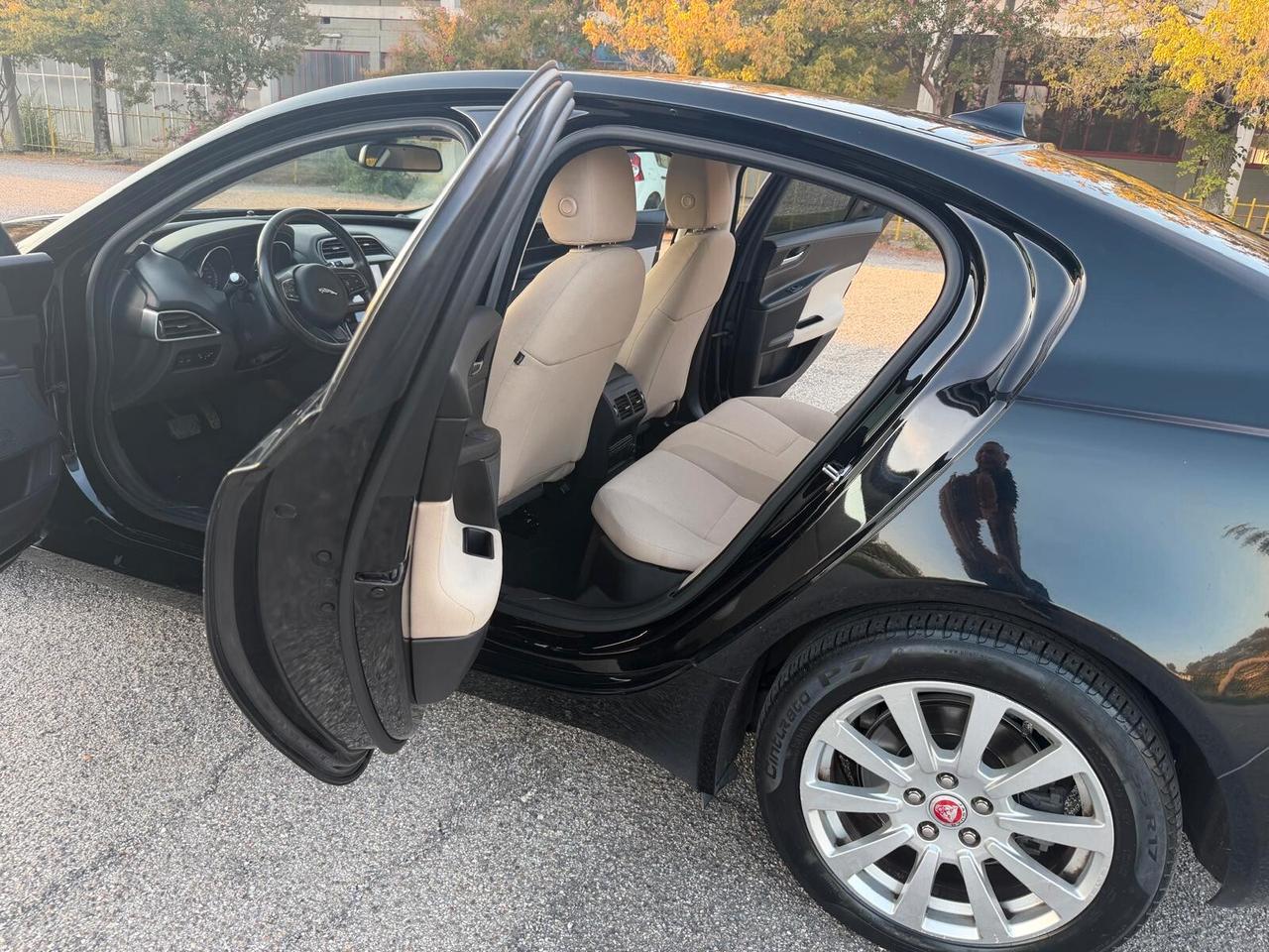 Jaguar XE 2.0 D Turbo 180CV aut. Portfolio