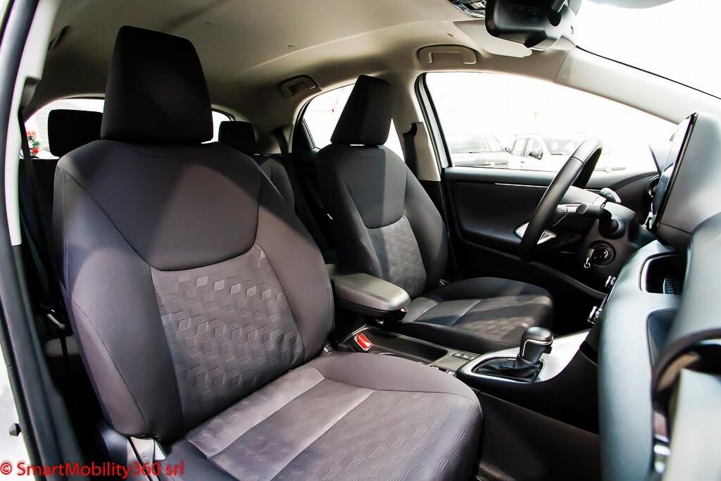 Toyota Yaris 1.5 Hybrid Active E-CVT Business Pack - Ok neopatentati!!!