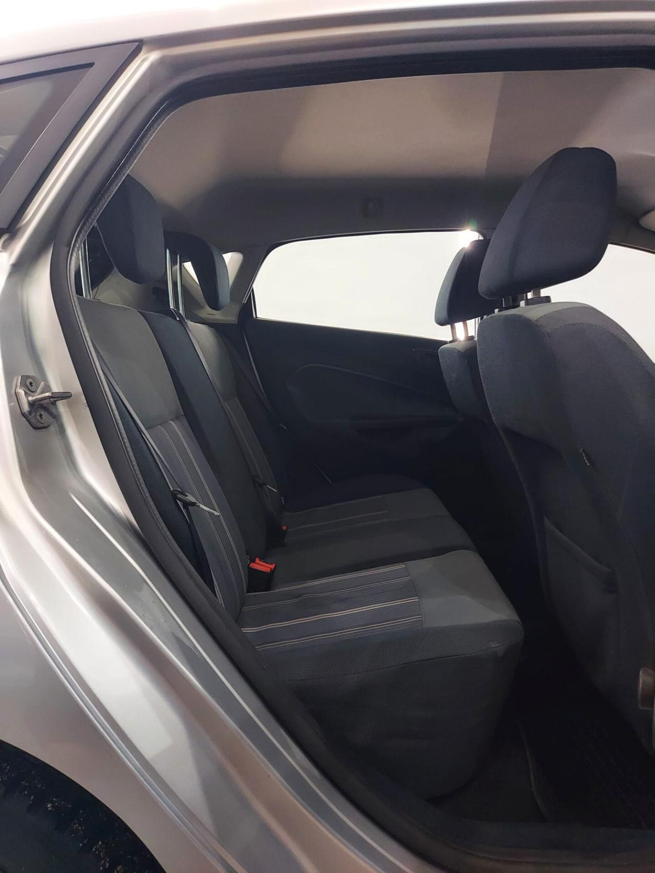 Ford Fiesta 1.4 TDCi 5p. Titanium