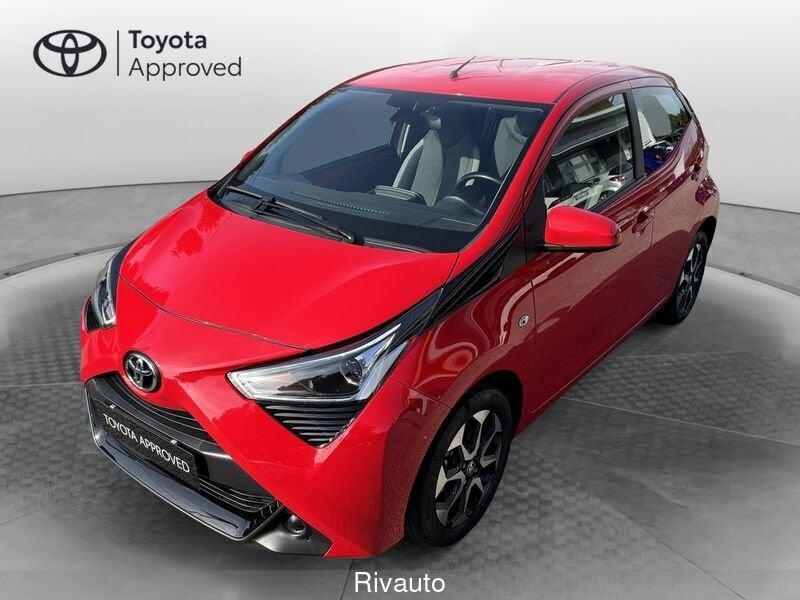 Toyota Aygo Connect 1.0 VVT-i 72 CV 5 porte x-play