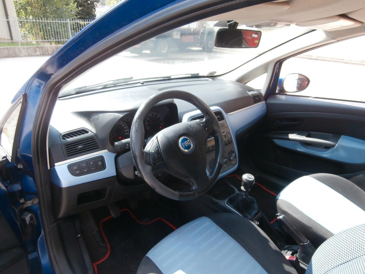 Fiat Grande Punto 1.3 MJT 90 CV 5 porte Neopatentati