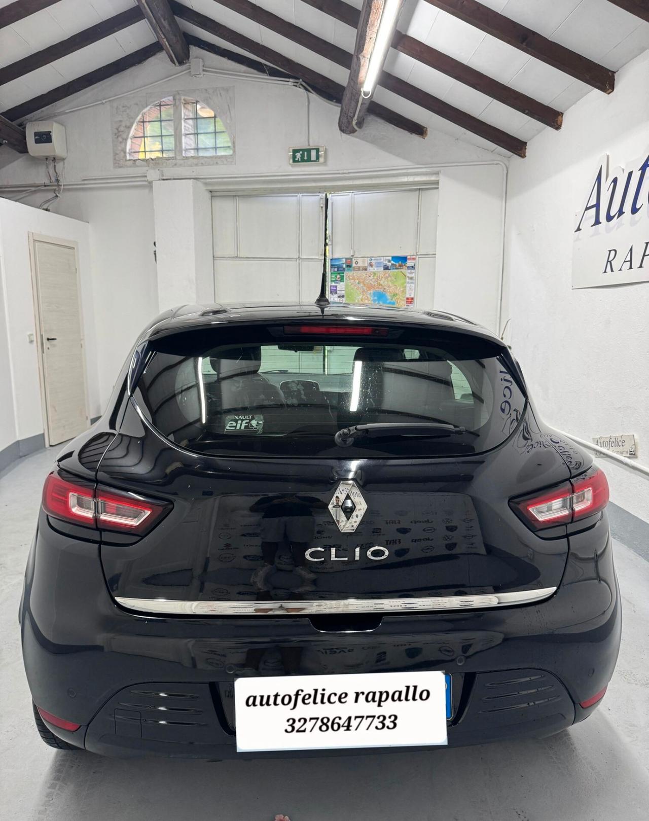 Renault Clio dCi 8V 90 CV 5 porte Moschino Intens 2020