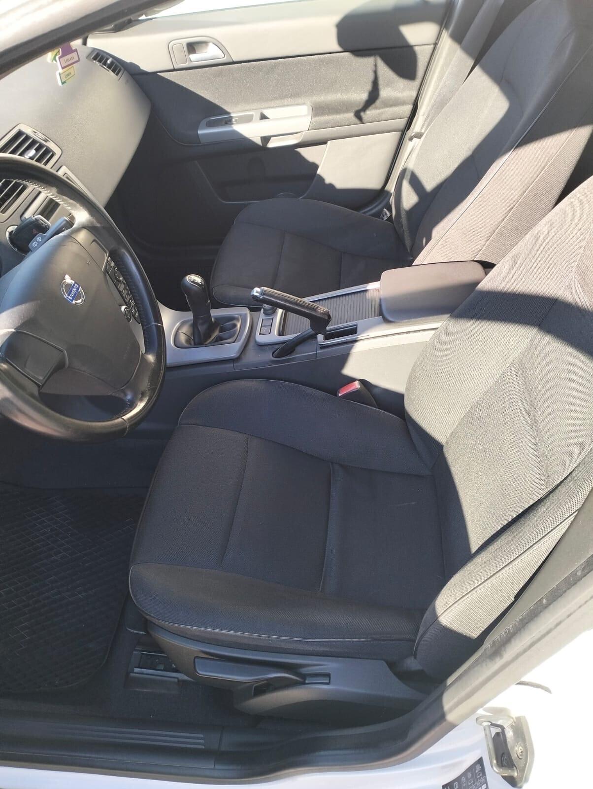 Volvo V50 DRIVe POLAR 1.6 d KM 228.000