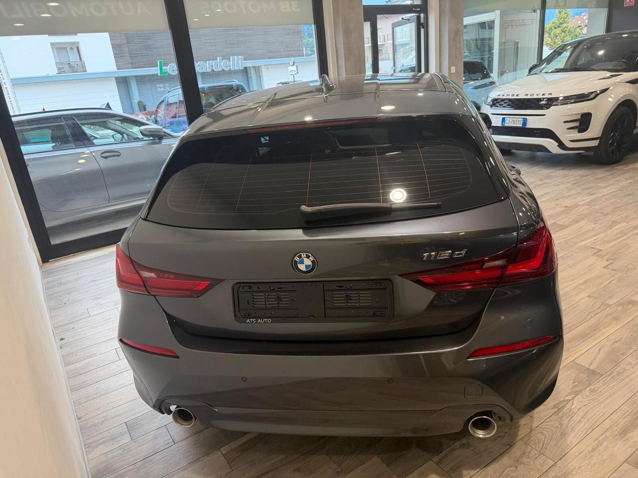 Bmw 118 118d 5p. Business Advantage