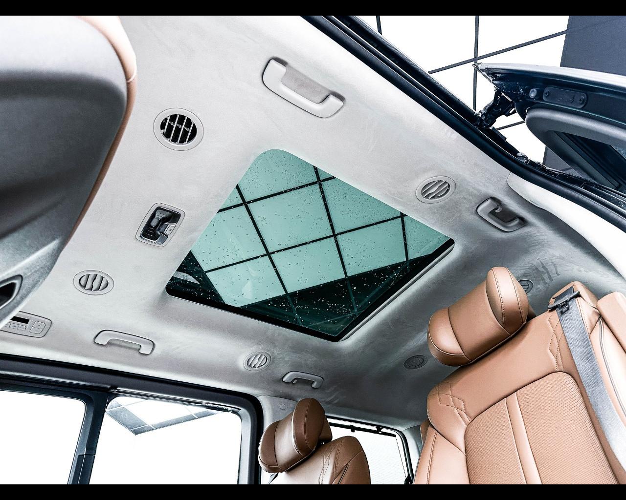 HYUNDAI Staria - Staria 2.2 AT 2WD 7 posti Luxury