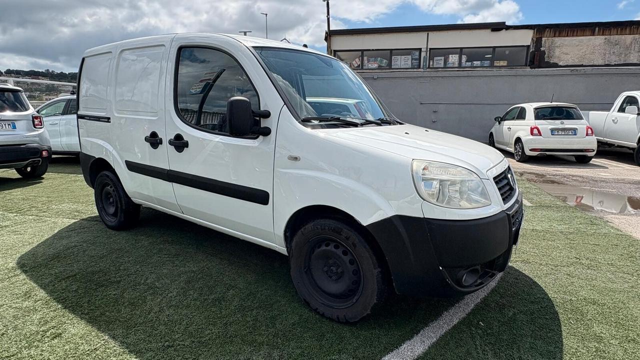 Fiat Doblo 1.9 JTD 223 | DIESEL| 223B1000 CC 1910 CV 105 KW 77 VAN, 4 P. (1000315)