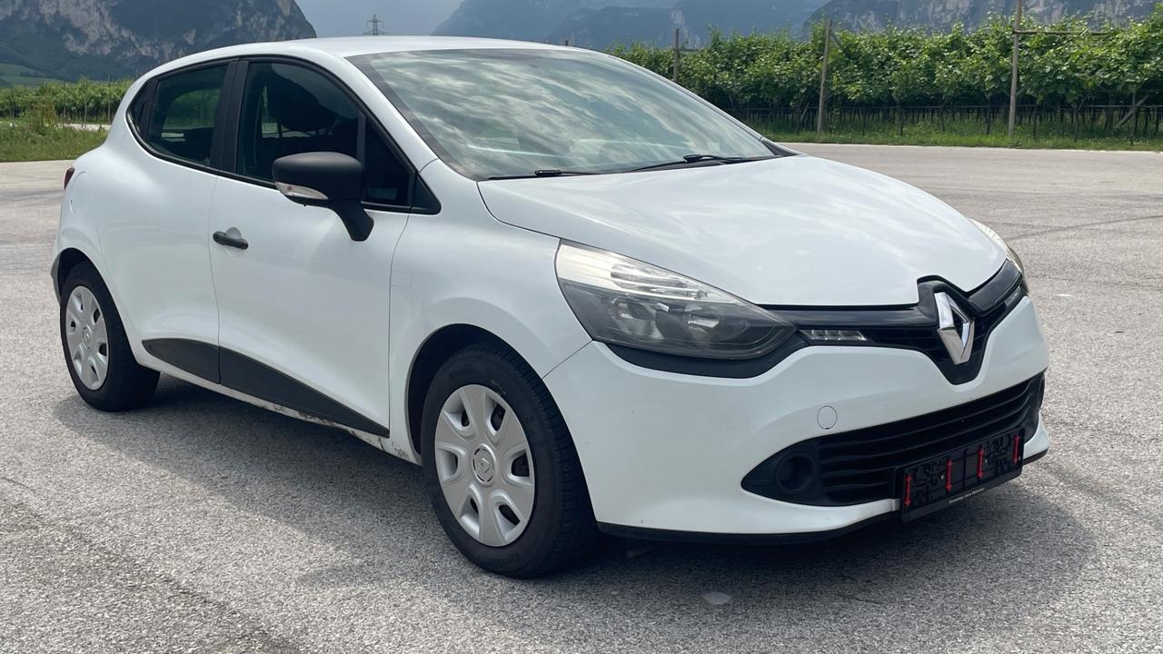 RENAULT CLIO 1.2 BENZINA 5 PORTE 40.000KM - 2015