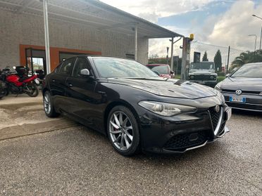 Alfa Romeo Giulia 2.2 Turbodiesel 210 CV AT8 AWD Q4 Veloce