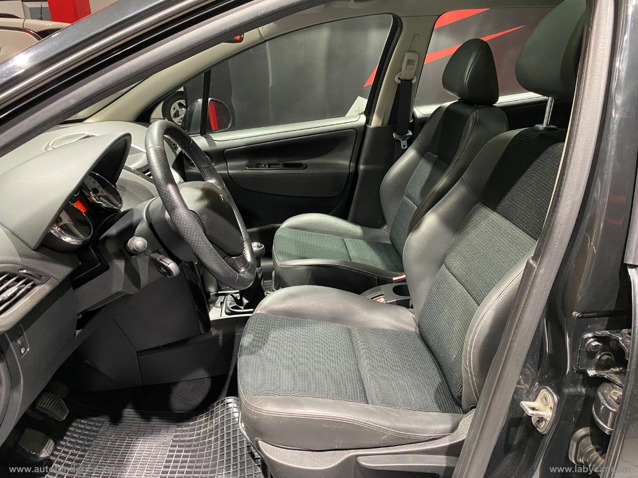 PEUGEOT 207 1.6 8V HDi 93 CV SW Ciel Allure