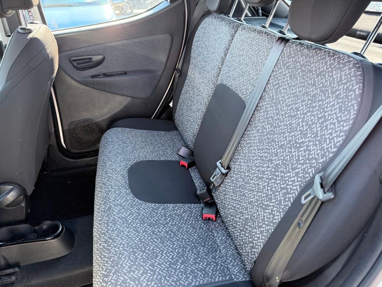 Lancia Ypsilon 1.2 69 CV 5 porte S&S Platinum