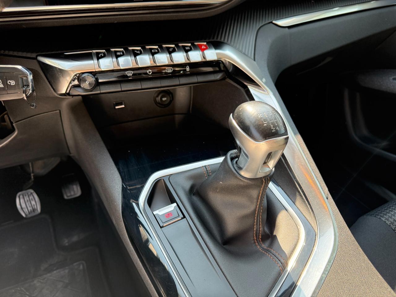 PEUGEOT 3008 ANNO 2020 1.5 DIESEL 130 CV