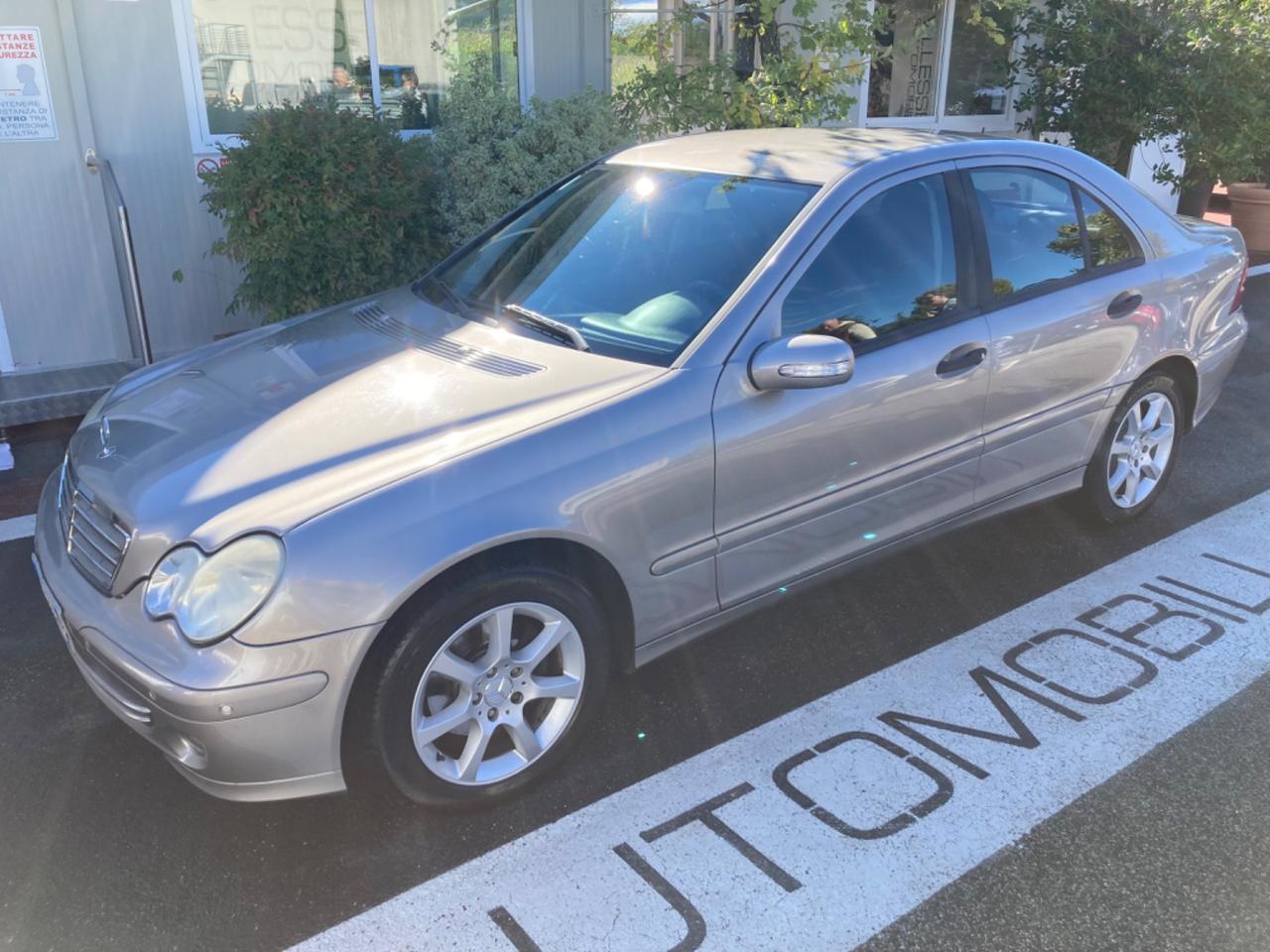 MERCEDES C BERLINA (GANCIO TRAINO) DA VETRINA