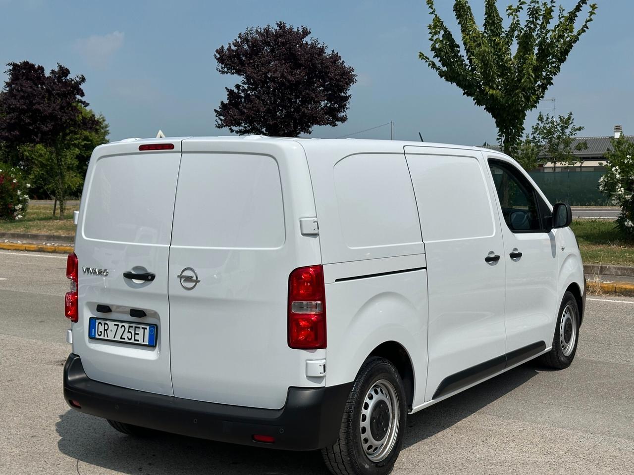 Opel Vivaro 1.5 Diesel -L2 H1 1.5 DIESEL ENJOY