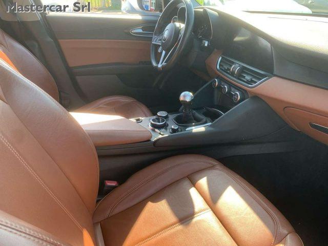 ALFA ROMEO Giulia Giulia 2.2 t Super 150cv - FF799PJ