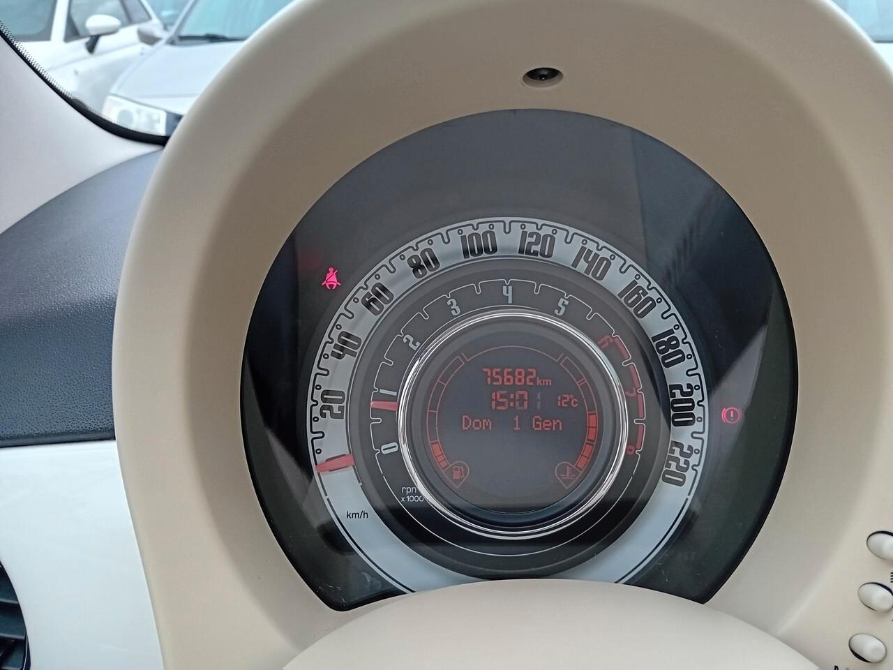 Fiat 500 1.2 Lounge SOLO 75682 KM