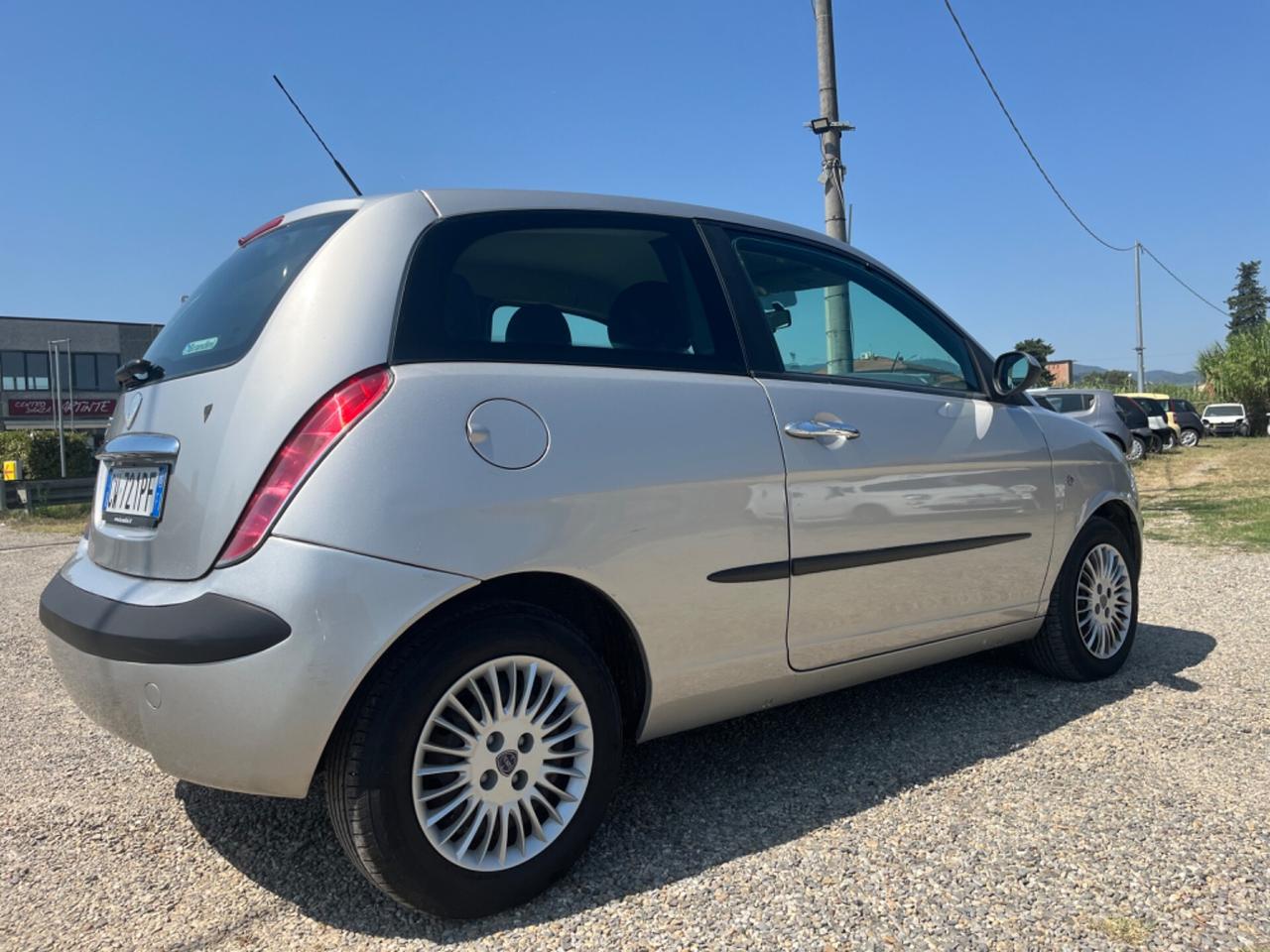 Lancia Ypsilon 1.2 16V Argento